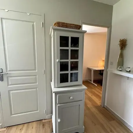 T2, 27 M2, Renove 公寓